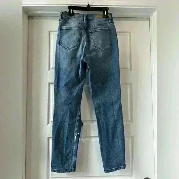 Women’s size 3 jeans from cello - Picture 2 of 5